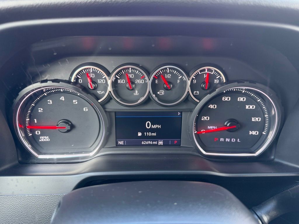 Used 2022 Chevrolet Silverado 2500 Custom w/ Custom Convenience Package AWD/4WD image 12