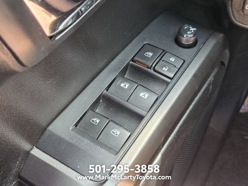 Used 2022 Toyota Tacoma TRD Sport w/ Technology Package AWD/4WD image 25