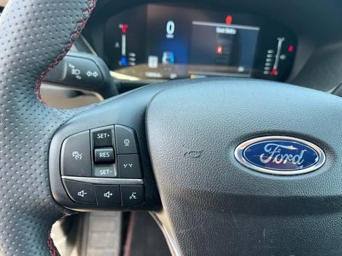 Used 2023 Ford Escape ST-Line w/ Tech Pack #1 AWD/4WD image 26