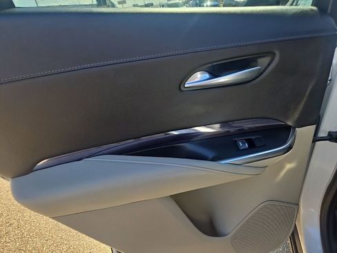 Used 2022 Cadillac XT4 Luxury image 32