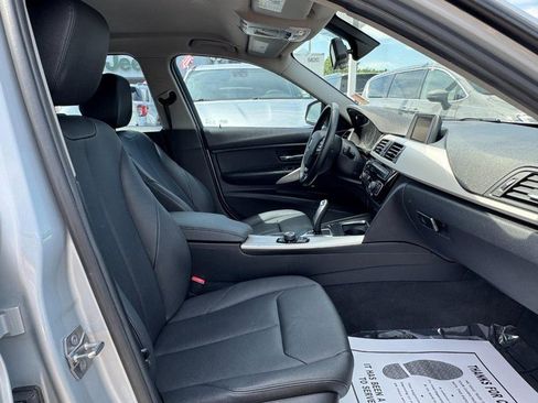 Used 2016 BMW 320i Sedan RWD image 17