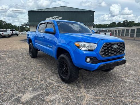 Used 2020 Toyota Tacoma SR5 RWD image 7