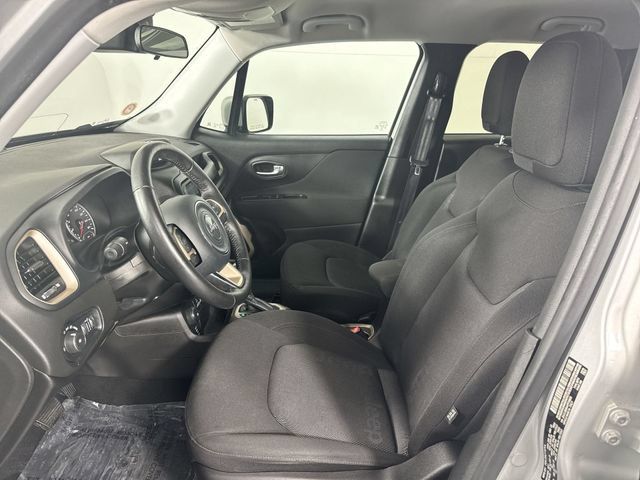 Used 2017 Jeep Renegade Latitude w/ Cold Weather Group AWD/4WD image 20