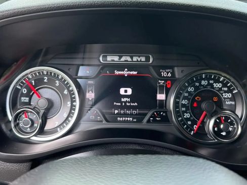 Used 2022 RAM 2500 Tradesman AWD/4WD image 36