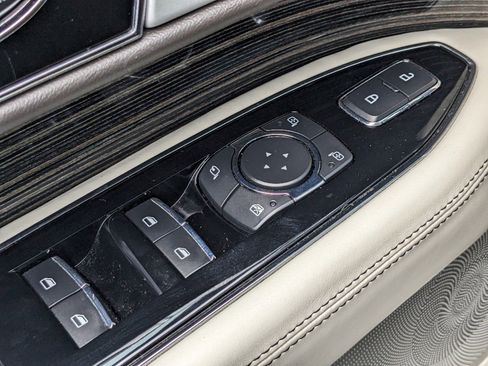 Used 2021 Lincoln Navigator Black Label image 26