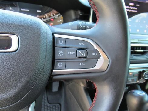 Used 2022 Jeep Compass Trailhawk w/ Trailhawk Convenience Group image 18