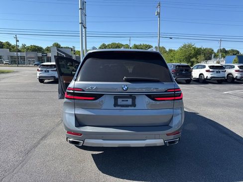 Used 2024 BMW X7 xDrive40i w/ Executive Package AWD/4WD image 23