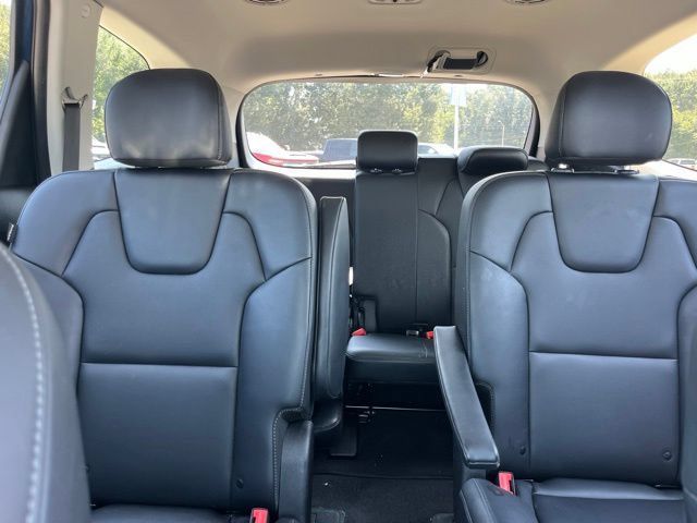 Used 2025 Kia Telluride S FWD image 27