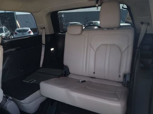 Used 2023 Ford Expedition Limited AWD/4WD image 27