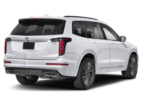 Used 2024 Cadillac XT6 Sport w/ Technology Package AWD/4WD image 21