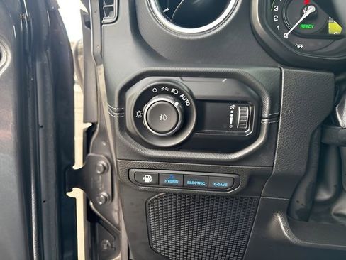 Used 2024 Jeep Wrangler Unlimited Sahara w/ Technology Group image 20