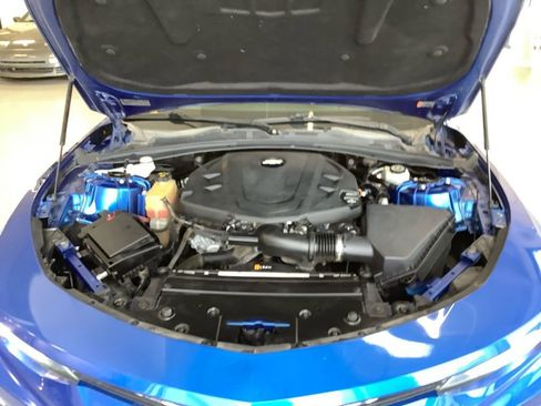 Used 2016 Chevrolet Camaro LT RWD image 21