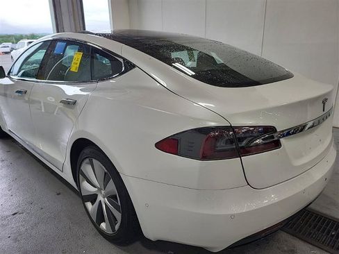 Used 2020 Tesla Model S AWD image 2