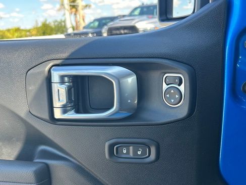 New 2025 Jeep Wrangler Sport S image 27