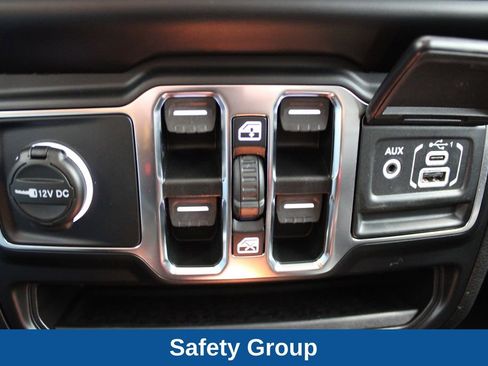 Used 2021 Jeep Wrangler Unlimited Sahara image 18