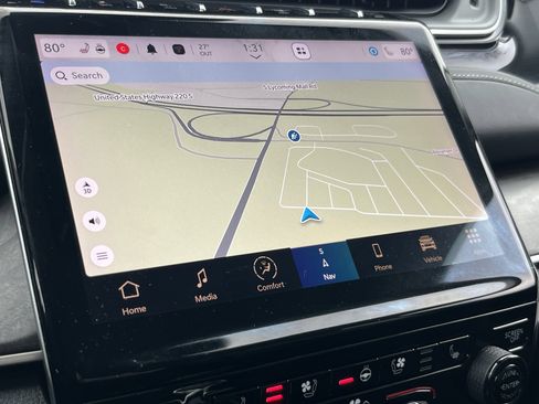 Used 2023 Jeep Grand Cherokee 4WD 4xe w/ Luxury Tech Group II image 35