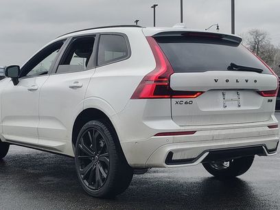 New 2026 Volvo XC60 B5 Ultra w/ Climate Package