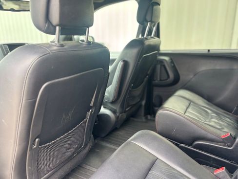 Used 2020 Dodge Grand Caravan GT image 18