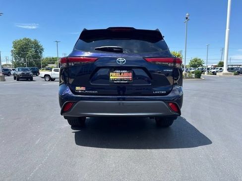 Used 2022 Toyota Highlander Limited AWD/4WD image 6
