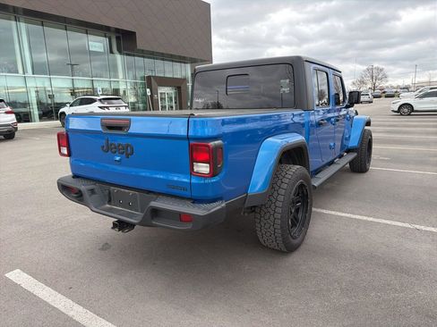 Used 2021 Jeep Gladiator Sport image 9