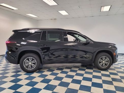 New 2026 Chevrolet Traverse LT w/ Driver Confidence Package image 8