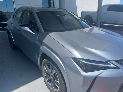 Used 2025 Lexus UX 300h FWD w/ Cold Area Package image 3