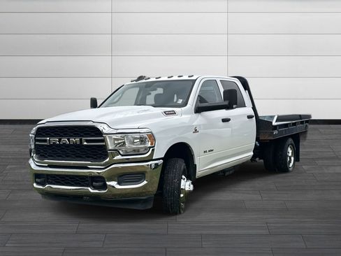 Used 2019 RAM 3500 Tradesman w/ Chrome Appearance Group AWD/4WD image 7