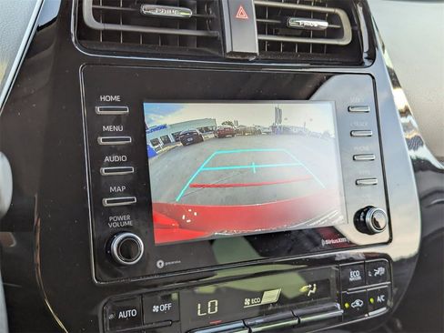 Used 2022 Toyota Prius LE image 25