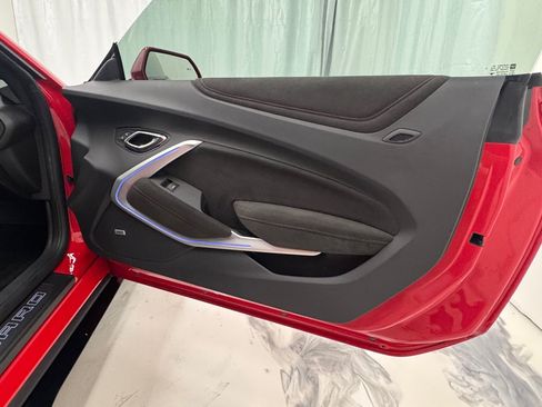 Used 2017 Chevrolet Camaro ZL1 RWD image 10