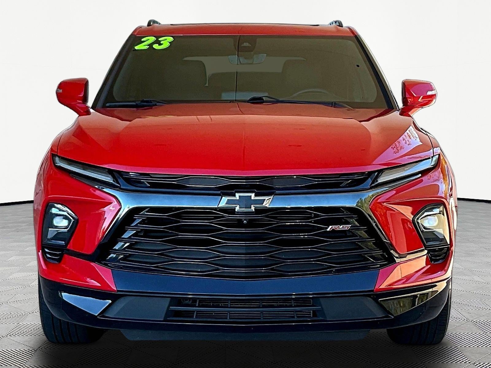 Used 2023 Chevrolet Blazer RS w/ Driver Confidence II Package FWD image 2