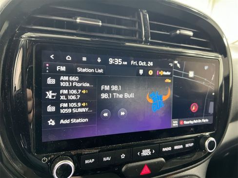 Used 2023 Kia Soul S image 13