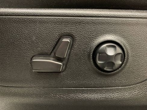 Used 2021 RAM 1500 Big Horn image 5