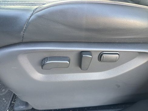 Used 2022 Nissan Armada Platinum w/ Captain's Chairs Package image 16