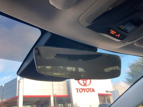 Used 2024 Toyota Corolla LE FWD image 23