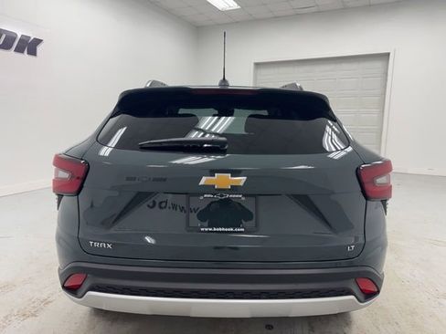 New 2026 Chevrolet Trax LT w/ Driver Confidence Package image 6