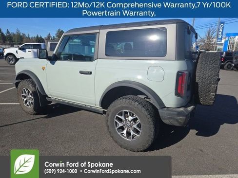 Used 2023 Ford Bronco Badlands image 3