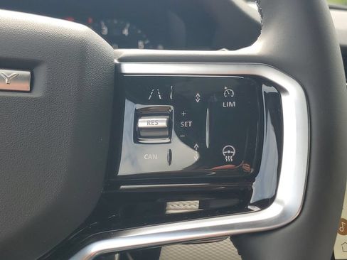 Used 2026 Land Rover Discovery Sport Landmark AWD/4WD image 19