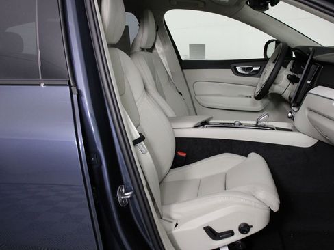 New 2026 Volvo XC60 B5 Ultra w/ Protection Package Premier image 10