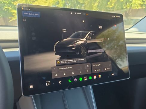 Used 2026 Tesla Model Y 2WD image 19