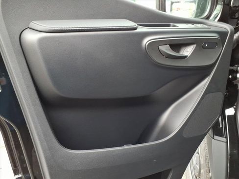 New 2026 Mercedes-Benz Sprinter 2500 image 11