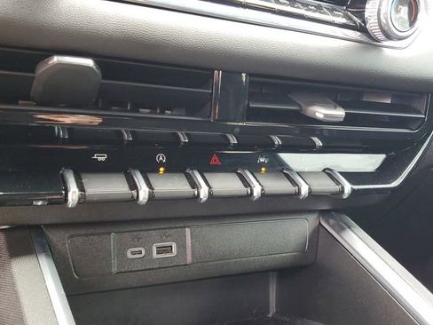 Used 2026 GMC Canyon Elevation w/ Convenience Package image 23