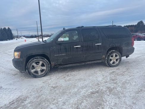 Used 2013 Chevrolet Suburban LS w/ All-Star Edition image 3