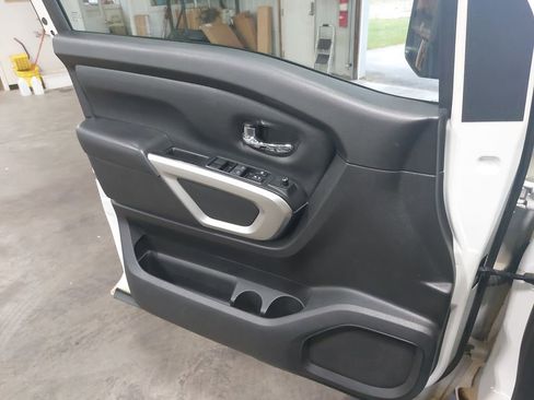 Used 2017 Nissan Titan SV AWD/4WD image 73
