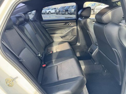 Used 2020 Honda Accord Sport image 17
