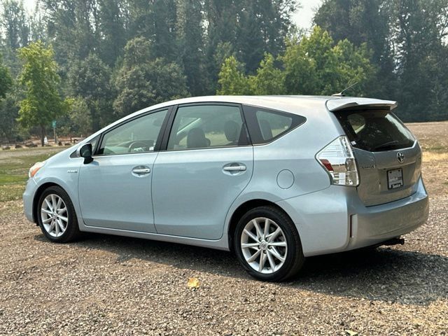 Used 2012 Toyota Prius V Five FWD image 7