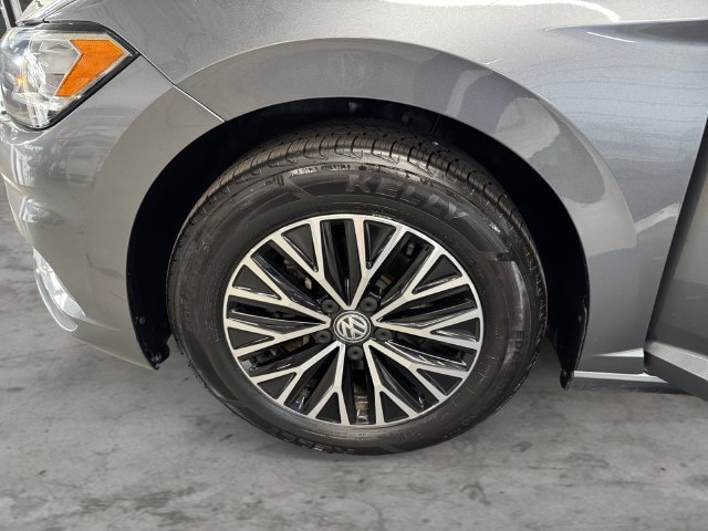 Used 2021 Volkswagen Jetta R-Line FWD image 24