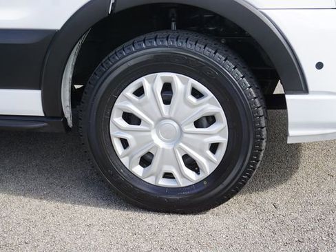 Certified 2024 Ford Transit 350 XLT RWD image 33