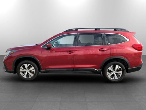 Used 2024 Subaru Ascent Premium w/ Convenience Package image 9