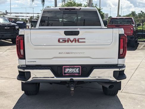 Certified 2022 GMC Sierra 2500 SLT w/ SLT Convenience Package image 7