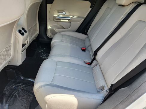 Used 2025 Mercedes-Benz GLA 250 GLA 250 image 12